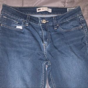 Levi’s Medium Wash Ladies Size 6 Jeans Jeggings